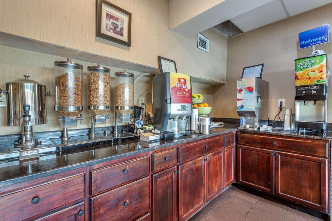 Best Western Fort Washington Inn Екстериор снимка