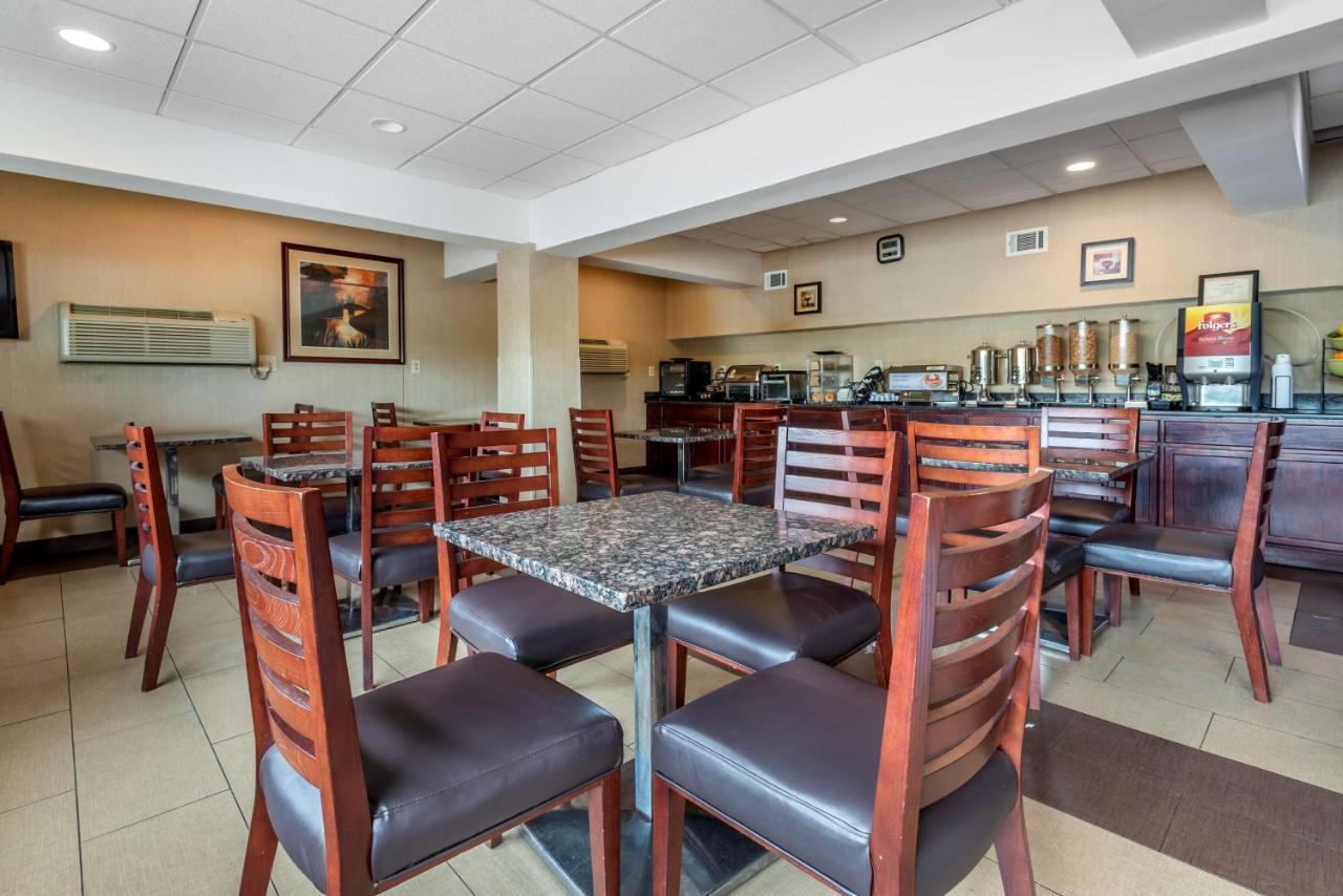 Best Western Fort Washington Inn Екстериор снимка