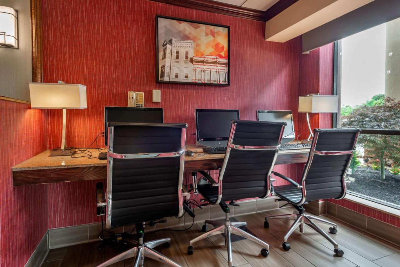 Best Western Fort Washington Inn Екстериор снимка